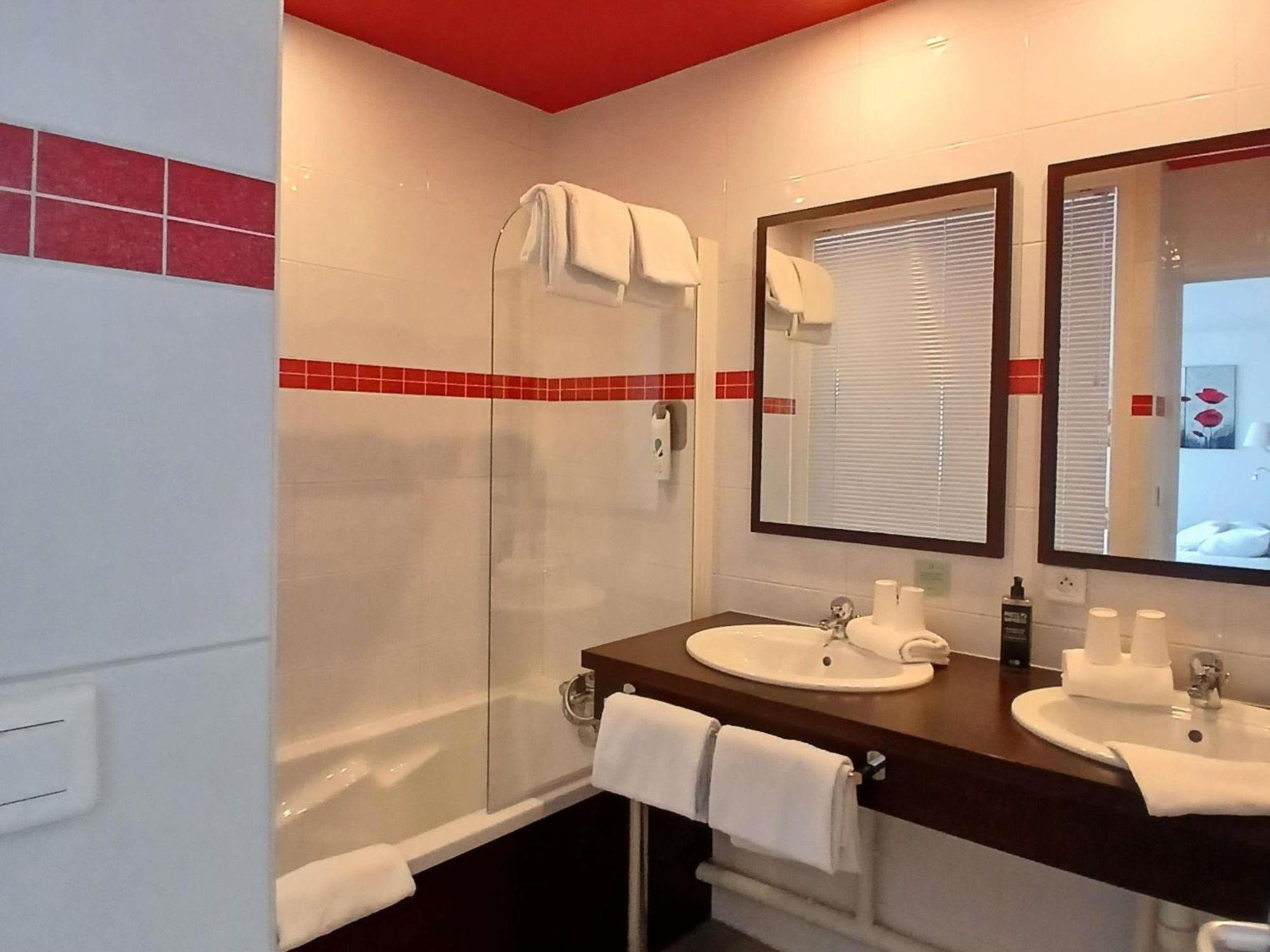 Ibis Styles Segre Hotel Eksteriør billede