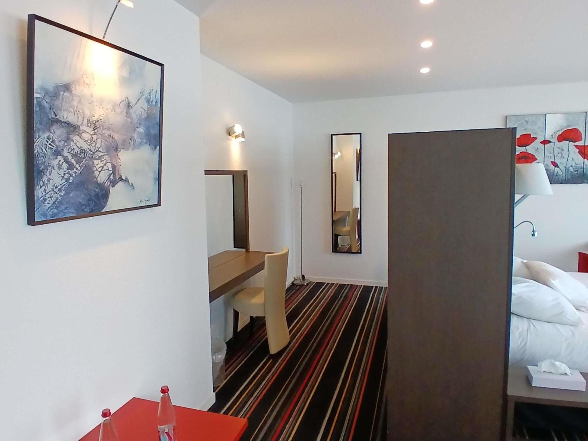 Ibis Styles Segre Hotel Eksteriør billede